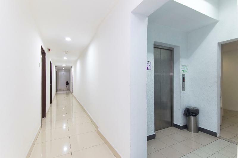 Oyo 280 Hotel Dragon Inn Kuala Lumpur Esterno foto